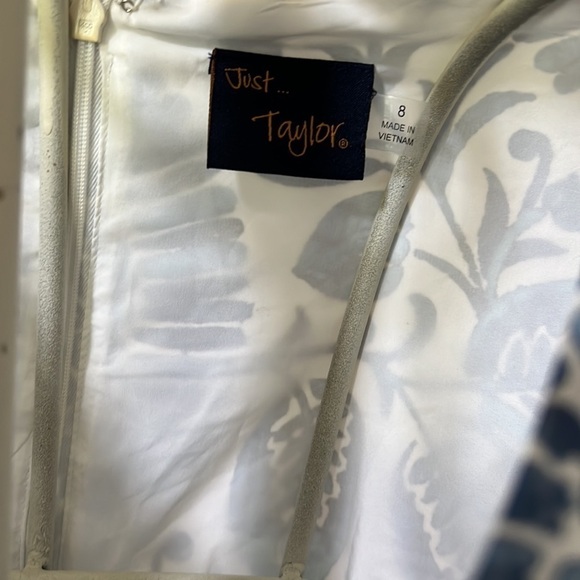 Just..Taylor Bell Sleeve Blue Palm Print Dress - Picture 4 of 6